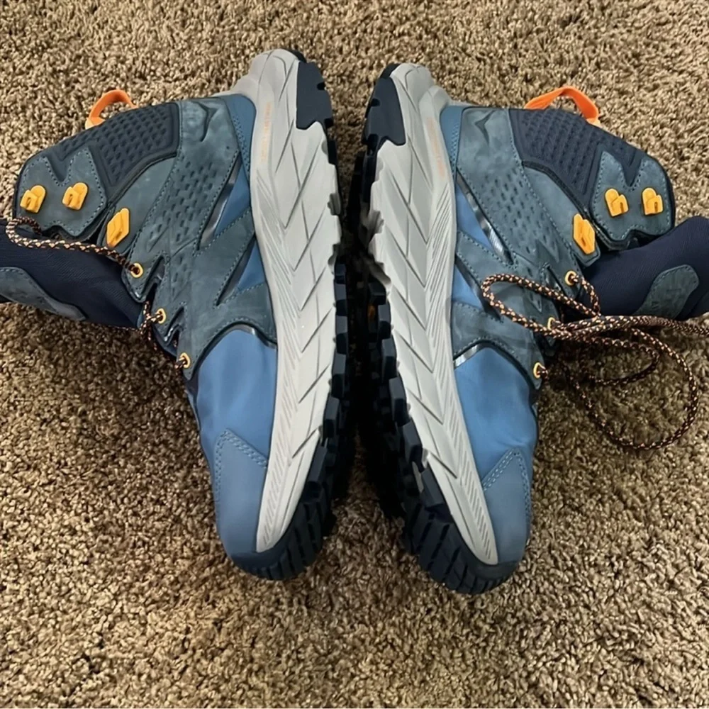 HOKA ONE ANACAPA MID GTX BOOTS - Picture 3 of 8